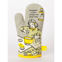 Load image into Gallery viewer, Blue Q Droppin&#39; a Recipe Oven Mitt
